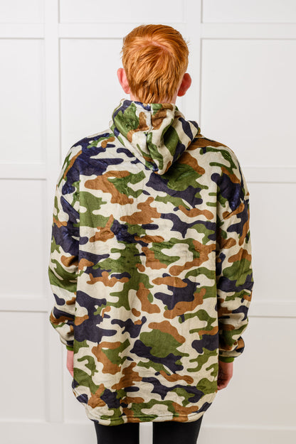 Kids Oversized Hoodie Blanket in Camo